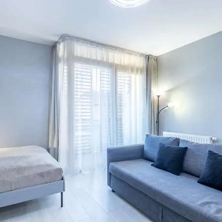 Comfy Flat With Balcony بودابست